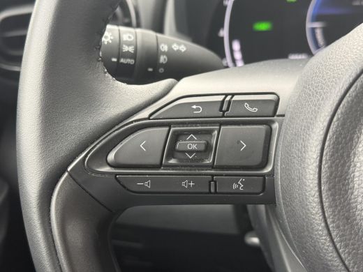 Toyota Yaris 1.5 Hybrid 115 First Edition **KEYLESS/ LENDENSTEUN/ ADAPTIEF CRUISE CONTROL/ GARANTIE** ActivLease financial lease