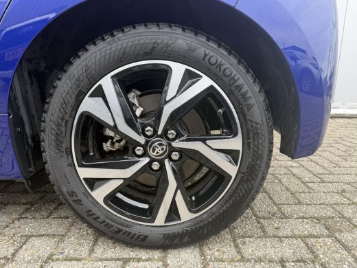 Toyota Yaris 1.5 Hybrid 115 First Edition **KEYLESS/ LENDENSTEUN/ ADAPTIEF CRUISE CONTROL/ GARANTIE** ActivLease financial lease
