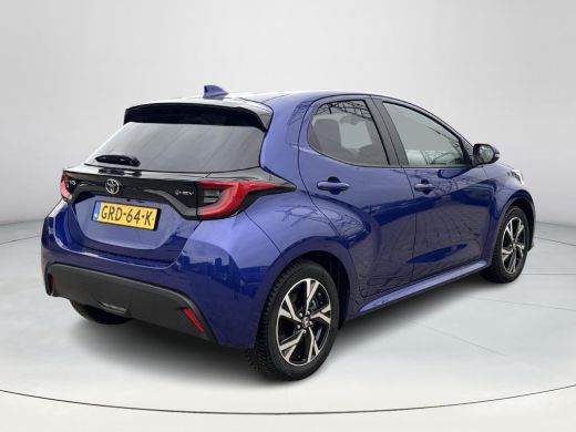 Toyota Yaris 1.5 Hybrid 115 First Edition **KEYLESS/ LENDENSTEUN/ ADAPTIEF CRUISE CONTROL/ GARANTIE** ActivLease financial lease