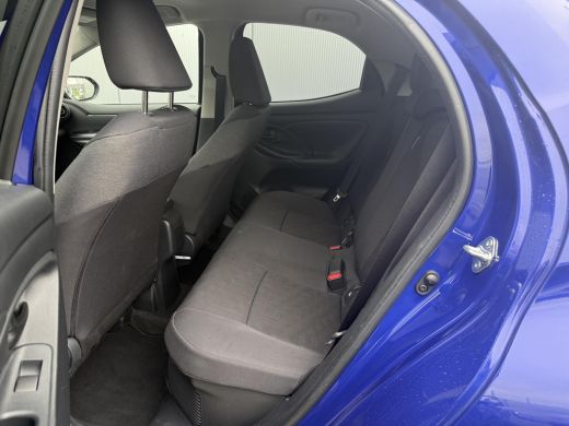 Toyota Yaris 1.5 Hybrid 115 First Edition **KEYLESS/ LENDENSTEUN/ ADAPTIEF CRUISE CONTROL/ GARANTIE** ActivLease financial lease