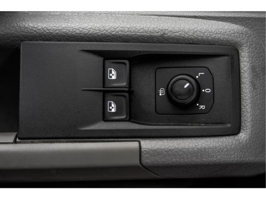 Volkswagen Crafter 30 TDI | L3H2 | Camera | CarPlay | Mirrorlink | Cruise | Airco | Euro 6 ActivLease financial lease