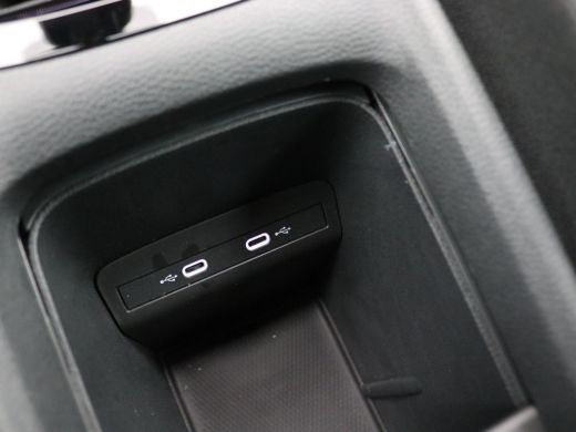 Volkswagen ID.3 Pro 58 kWh 204PK Warmtepomp, Adaptieve Cruise Control, Full Led, Keyless, App-Connect, Navi, Stuu... ActivLease financial lease