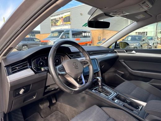 Volkswagen Passat Variant 1.4 TSI PHEV GTE Business | 218 pk | Trekhaak | 18 Inch | A-Camera | SOH 91%| ActivLease financial lease