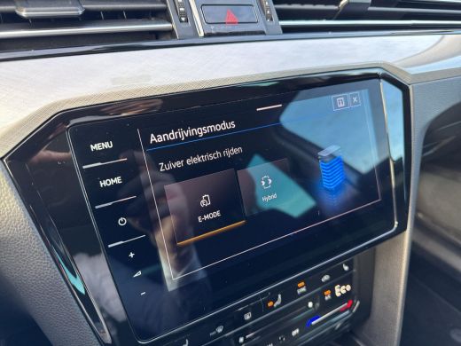 Volkswagen Passat Variant 1.4 TSI PHEV GTE Business | 218 pk | Trekhaak | 18 Inch | A-Camera | SOH 91%| ActivLease financial lease