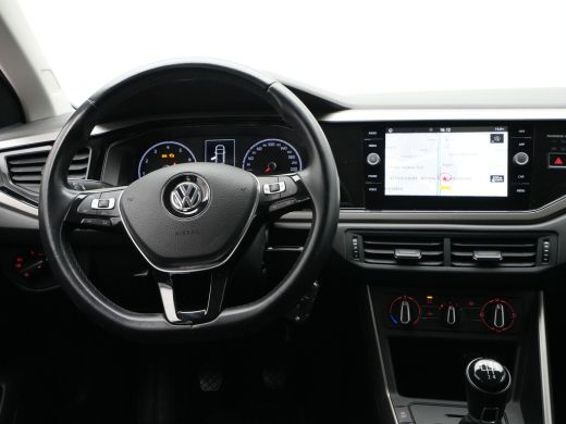 Volkswagen Polo 1.0 TSI 95pk R-Line Navigatie Carplay Acc Pdc 248 ActivLease financial lease