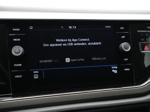 Volkswagen Polo 1.0 TSI 95pk R-Line Navigatie Carplay Acc Pdc 248 ActivLease financial lease