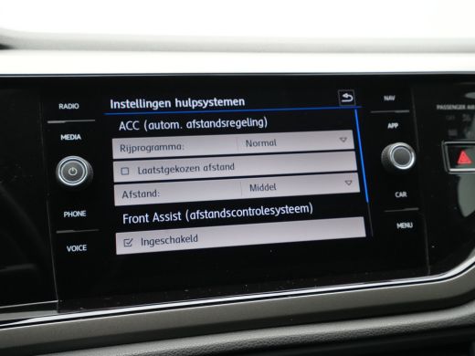Volkswagen Polo 1.0 TSI 95pk R-Line Navigatie Carplay Acc Pdc 248 ActivLease financial lease