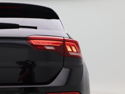 Volkswagen T-Roc 1.5 TSi 150 Pk Automaat Life Edition | Carplay | Camera | Adaptive Cruise | Parkeersensoren | Sto... ActivLease financial lease