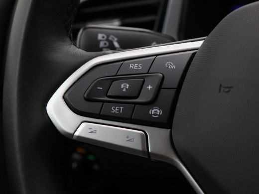 Volkswagen T-Roc 1.5 TSi 150 Pk Automaat Life Edition | Carplay | Camera | Adaptive Cruise | Parkeersensoren | Sto... ActivLease financial lease