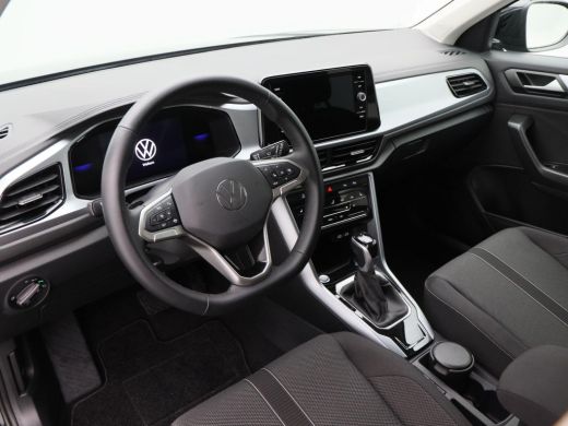 Volkswagen T-Roc 1.5 TSi 150 Pk Automaat Life Edition | Carplay | Camera | Adaptive Cruise | Parkeersensoren | Sto... ActivLease financial lease