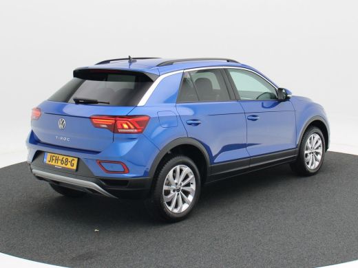 Volkswagen T-Roc 1.5 TSi 150 Pk Automaat Life Edition | Carplay | Camera | Stoel Verwarming | Parkeersensoren | LE... ActivLease financial lease