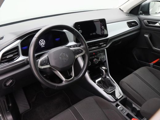 Volkswagen T-Roc 1.5 TSi Life 150 Pk Automaat | Adaptive Cruise | Carplay | Camera | Parkeersensoren | Privacy Gla... ActivLease financial lease