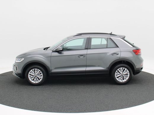 Volkswagen T-Roc 1.5 TSi Life 150 Pk Automaat | Adaptive Cruise | Carplay | Camera | Parkeersensoren | Privacy Gla... ActivLease financial lease