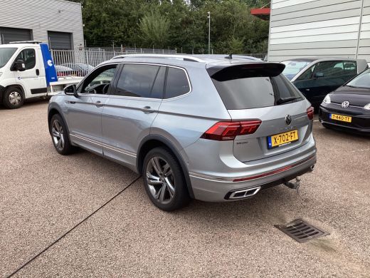 Volkswagen Tiguan Allspace 1.5 TSI 150 pk R-Line Business 7pers. 7-DSG | Wegklapbare Trekhaak | Stoel/stuur verwarming | Ach... ActivLease financial lease