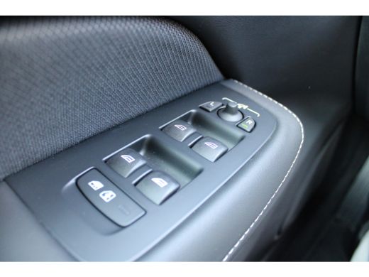 Volvo  V60 T6 AWD Plus Dark trekhaak |  360 camera | Stoel + Stuurverwarming | Harman Kardon | ActivLease financial lease