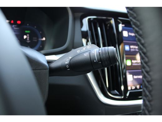 Volvo  V60 T6 AWD Plus Dark trekhaak |  360 camera | Stoel + Stuurverwarming | Harman Kardon | ActivLease financial lease