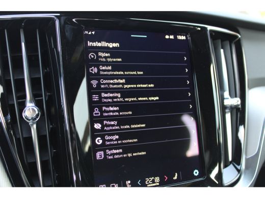 Volvo  V60 T6 AWD Plus Dark trekhaak |  360 camera | Stoel + Stuurverwarming | Harman Kardon | ActivLease financial lease