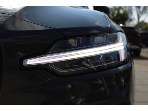 Volvo  V60 T6 AWD Plus Dark trekhaak |  360 camera | Stoel + Stuurverwarming | Harman Kardon | ActivLease financial lease