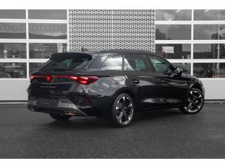 CUPRA Leon Sportstourer 1.5 e-Hybrid 204pk | Achteruitrijcamera | 18" | Adaptive Cruise | Dodehoeksensor
