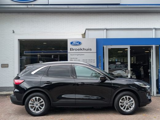 Ford Kuga 2.5 PHEV Titanium 225pk | Camera | Climate | Carplay | Winter Pack | Dealeronderhouden & 1e Eigenaar ActivLease financial lease
