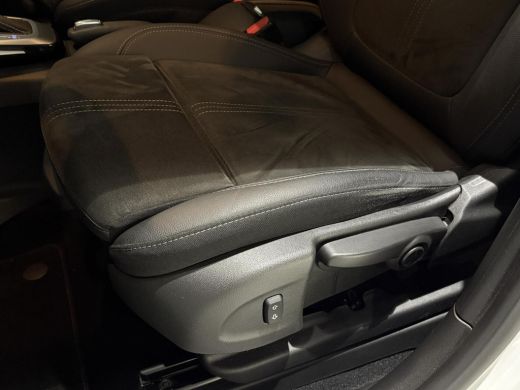 Opel Crossland 1.2 Turbo Ultimate automaat |ARG stoelen|Camera|Navi|Carplay|PDC| ActivLease financial lease