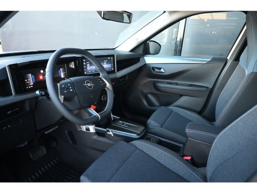 Opel Frontera Edition 1.2 Hybrid 145pk Automaat VOORRAAD-ACTIE! | 10'' Digitaal instrumentenpaneel | LED koplam... ActivLease financial lease