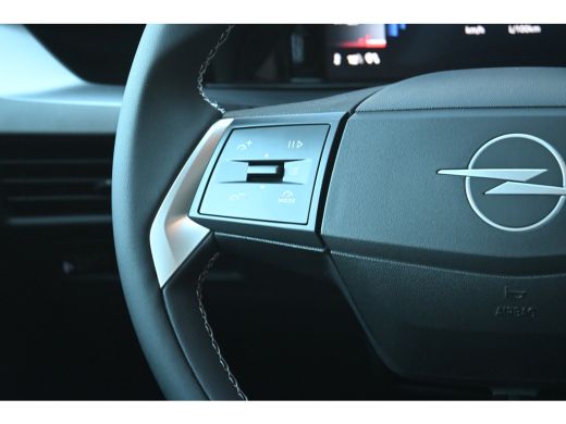 Opel Frontera Edition 1.2 Hybrid 145pk Automaat VOORRAAD-ACTIE! | 10'' Digitaal instrumentenpaneel | LED koplam... ActivLease financial lease