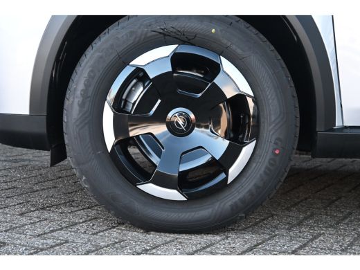 Opel Frontera Edition 1.2 Hybrid 145pk Automaat VOORRAAD-ACTIE! | 10'' Digitaal instrumentenpaneel | LED koplam... ActivLease financial lease
