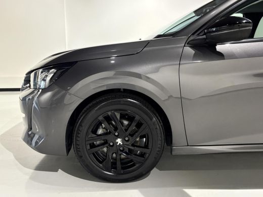 Peugeot 208 1.2 Allure 100pk automaat |Black|Navi|Carplay|Camera|Lane assist|Cruise| ActivLease financial lease