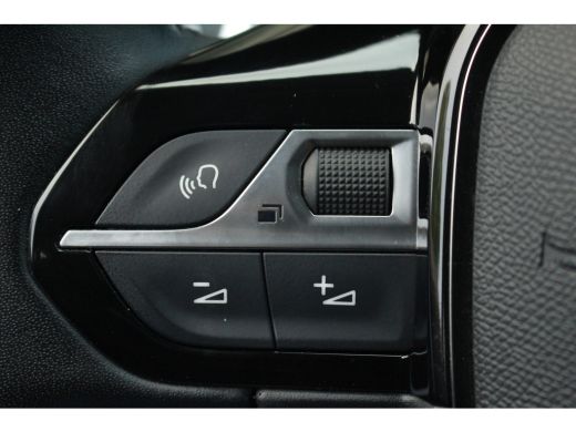 Peugeot 208 1.2 Allure 100 PK AUT. | Camera | Navi | Cruise | Carplay | Pdc | Peugeot 208 1.2 Allure 100 PK A... ActivLease financial lease