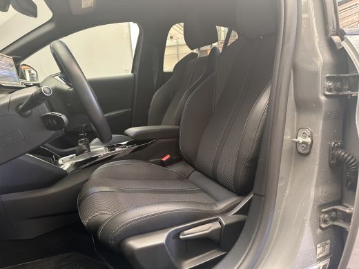 Peugeot 208 1.2 PureTech 100 GT Camera | Parkeersensoren Rondom | 17" Lichtmetaal | Carplay | Digitaal Dashbo... ActivLease financial lease
