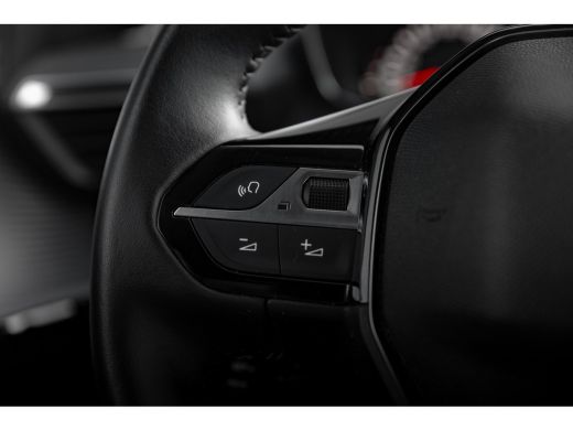 Peugeot 208 1.2 PureTech 75pk Style | Achteruitrijcamera | Airco | Cruise Control | Navigatie ActivLease financial lease