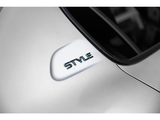 Peugeot 208 1.2 PureTech 75pk Style | Achteruitrijcamera | Airco | Cruise Control | Navigatie ActivLease financial lease