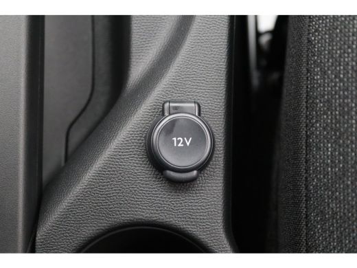 Peugeot 208 € 3700 Voorraad Voordeel | 1.2 PureTech 100 Style | Airco | Apple Carplay/Android Auto|telefoonin... ActivLease financial lease