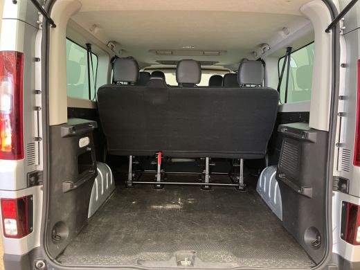 Renault Trafic Passenger Trafic | Cruisecontrolsysteem (Cruisecontrol) | Parkeerhulp voor, achter en aan de zijkant ActivLease financial lease