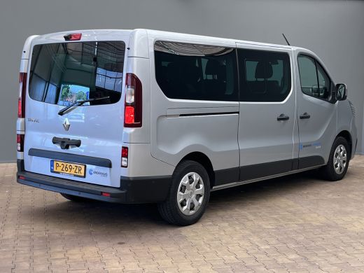 Renault Trafic Passenger Trafic | Cruisecontrolsysteem (Cruisecontrol) | Parkeerhulp voor, achter en aan de zijkant ActivLease financial lease