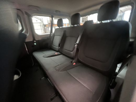 Renault Trafic Passenger Trafic | Cruisecontrolsysteem (Cruisecontrol) | Parkeerhulp voor, achter en aan de zijkant ActivLease financial lease