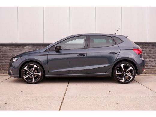 Seat Ibiza 1.0 EcoTSI FR | LED | ACC | Carplay | Camera | PDC | Climate | ActivLease financial lease