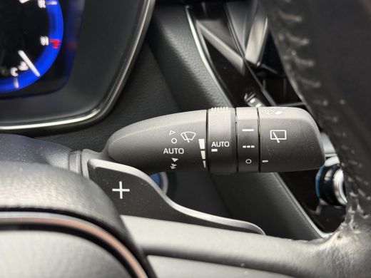 Toyota Corolla 2.0 Hybrid Dynamic Ultimate **TREKHAAK/ NAVIGATIE/ DODE HOEK DETECTIE** ActivLease financial lease