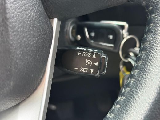 Toyota Hilux 2.4 D-4D-F Xtra Cab Professional **TREKHAAK/ 3500KG TREKGEWICHT/ AWD/ AIRCO/ GARANTIE** ActivLease financial lease