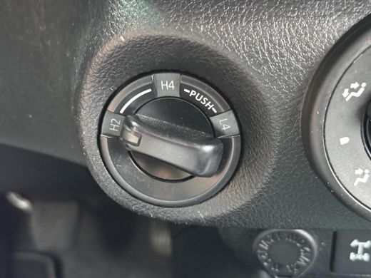 Toyota Hilux 2.4 D-4D-F Xtra Cab Professional **TREKHAAK/ 3500KG TREKGEWICHT/ AWD/ AIRCO/ GARANTIE** ActivLease financial lease