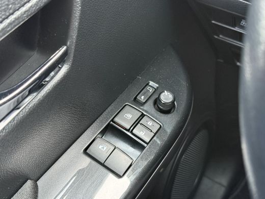 Toyota Hilux 2.4 D-4D-F Xtra Cab Professional **TREKHAAK/ 3500KG TREKGEWICHT/ AWD/ AIRCO/ GARANTIE** ActivLease financial lease