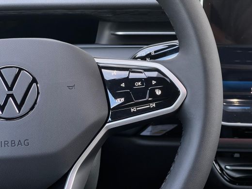 Volkswagen ID.7 Pro Limited Edition | Achterbank in ongelijke delen neerklapbaar incl. middenarmsteun en doorlaad... ActivLease financial lease