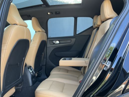 Volvo  XC40 1.5 T5 262pk Recharge Inscription Carplay 360° Pano.dak Trekhaak ActivLease financial lease