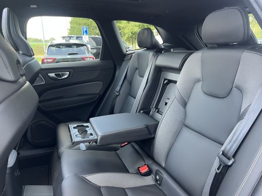Volvo  XC60 T8 Plug-in hybrid AWD Ultra Black Edition | Luchtvering | Trekhaak | Panoramadak | Bowers & Wilki... ActivLease financial lease