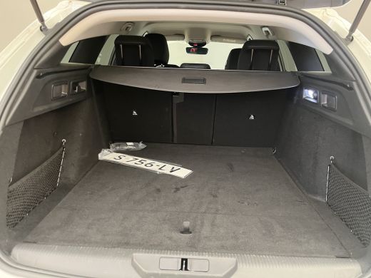 Peugeot 308 SW 1.6 HYbrid 180 Allure Pack Business | Achteruitrijcamera | Apple Carplay/Android Auto|telefoon... ActivLease financial lease