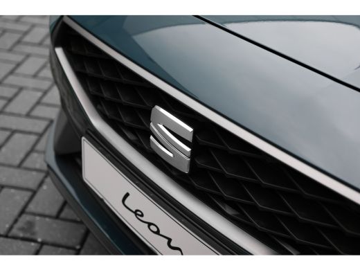 Seat Leon FR Business - eHybrid | Achteruitrijcamera | Automatisch dimmende binnenspiegel | Dakhemel uitgev... ActivLease financial lease