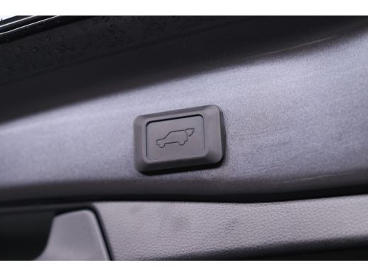 Toyota RAV4 2.5 Hybrid Style | LED | Navi | Clima | Cruise Adaptive | Stoelverwarming | JBL | Keyless | Camer... ActivLease financial lease