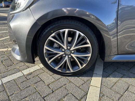 Toyota Yaris 1.5 Hybrid Executive ActivLease financial lease