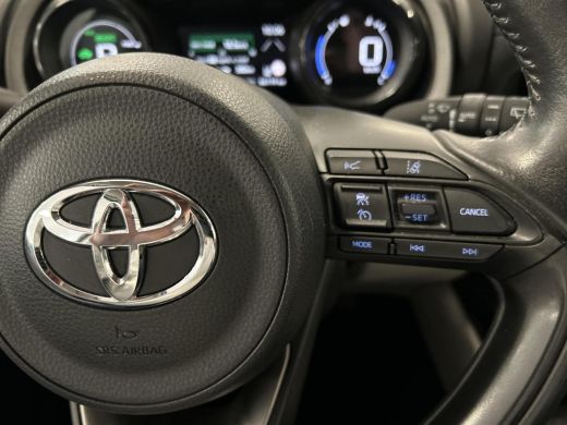 Toyota Yaris 1.5 Hybrid Executive ActivLease financial lease
